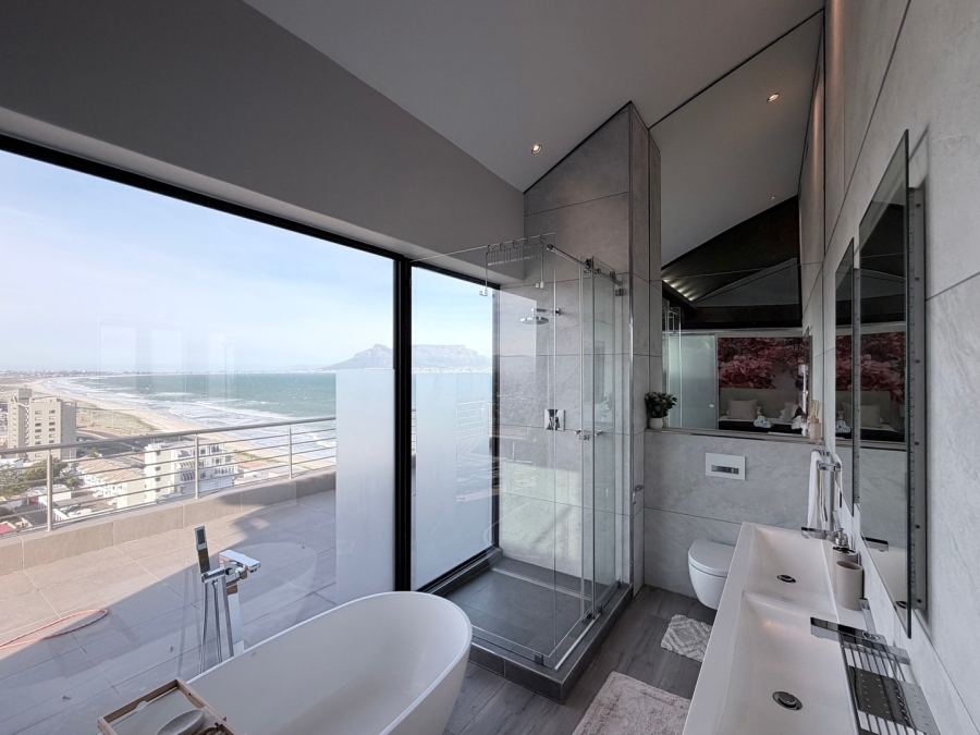 3 Bedroom Property for Sale in Beachfront Western Cape